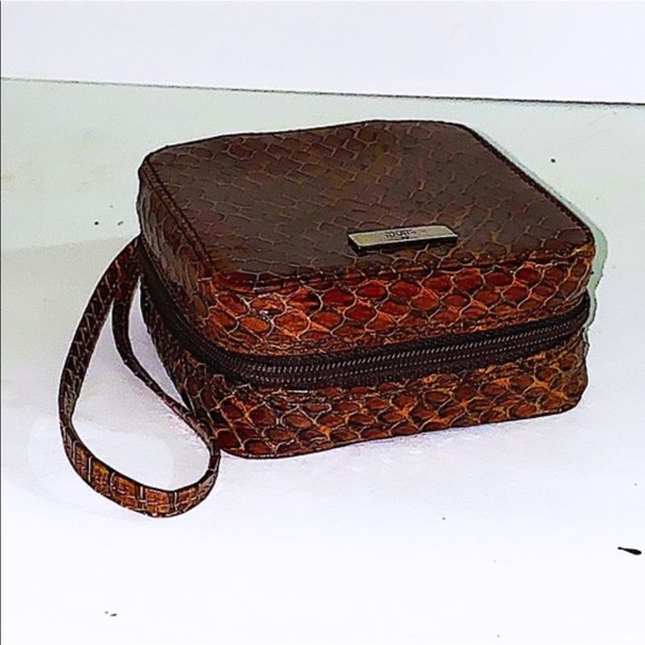 Authentic Gucci Tom Ford Rare Python Mini Vanity Case w/ Wrist Strap - Picture 6 of 12